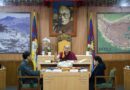 བོད་མི་མང་སྤྱི་འཐུས་ལྷན་ཚོགས་ཀྱི་གྲོས་ཚོགས་ཚོགས་དུས་བཅུ་པ་དབུ་འཛུགས་དང་དཔལ་ལྡན་ཚོགས་གཙོའི་གསུང་བཤད།