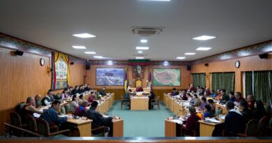 ༧གོང་ས་མཆོག་གི་བཀའ་དྲིན་རྗེས་དྲན་གྱི་གྲོས་ཆོད་གྲོས་འཆར་སྤྱི་མོས་ཀྱིས་གཏན་འབེབས།