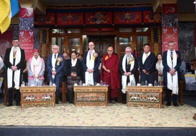 གསུམ་བཅུའི་དུས་དྲན་ཐེངས་༦༧ པ་བཞུགས་སྒར་དུ་འཚོགས་སོང་།